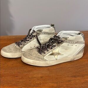 Golden Goose Women's Sneakers - Cream and Gold